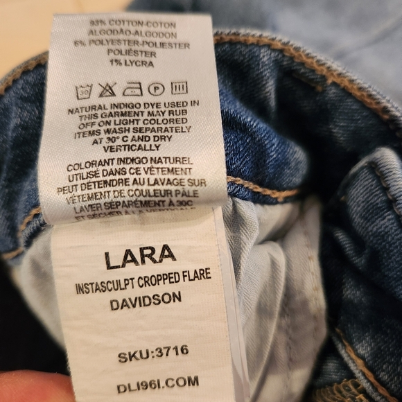 DL1961 Jeans, Lara Instasculpt Cropped Flare Jeans Front Seam, Pintuck Sz 29 EUC - Picture 13 of 16